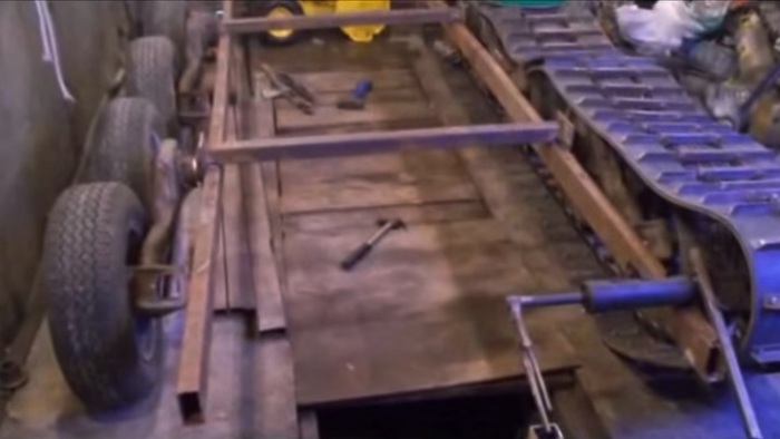 «Таврия»-вездеход: Как из скромной малолитражки сделать доступный гусеничный внедорожник