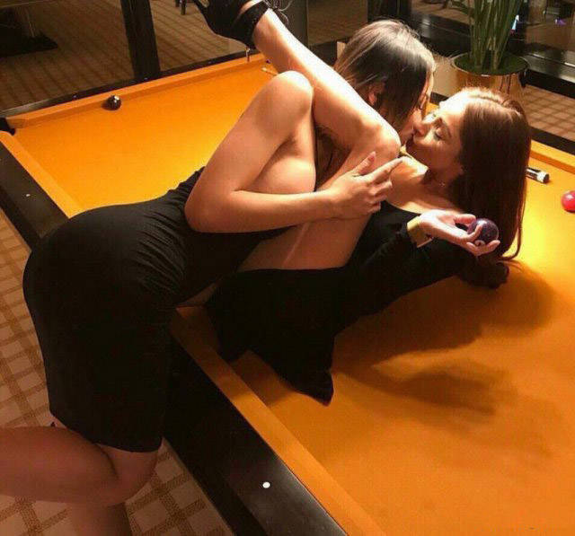 Странные фото с девушками