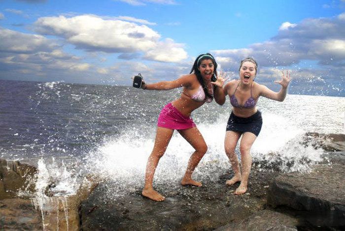 Странные фото с девушками