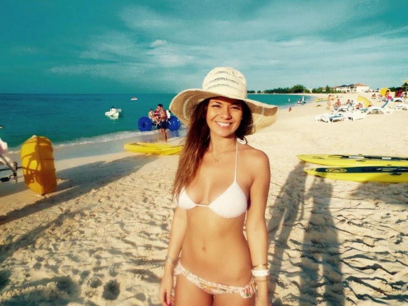 Любительские фото девушек в бикини