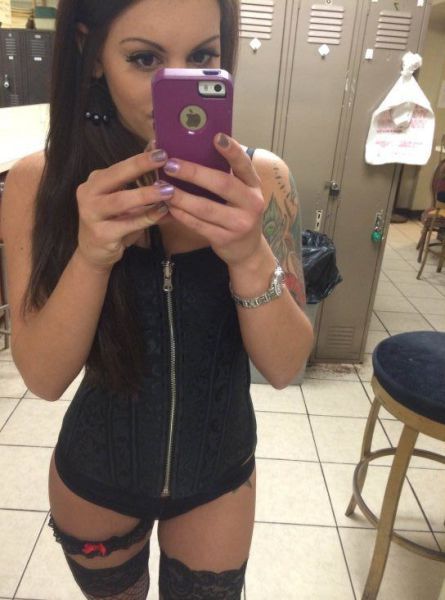 Девушки в нижнем белье  (50 фото)