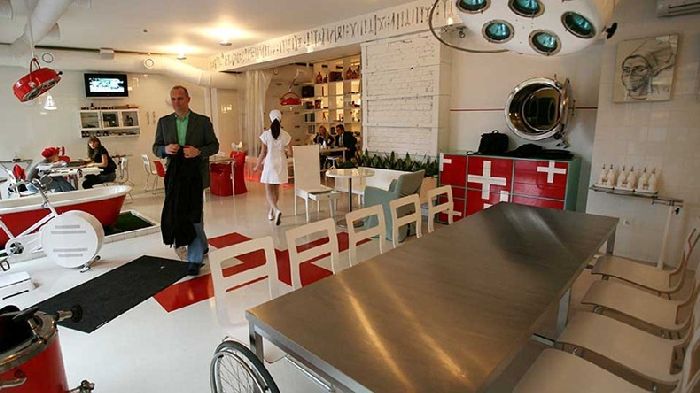 Ресторан в стиле больницы