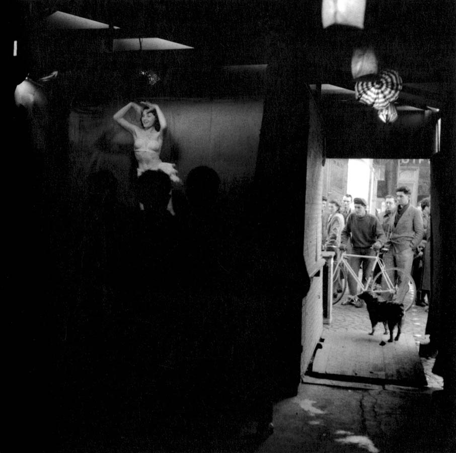 Робер Дуано – человек, который воспел Париж в фотографиях Робер Дуано – человек, который воспел Париж в фотографиях