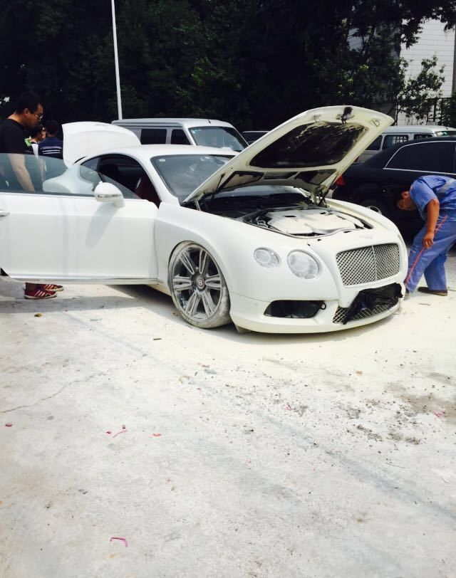 Китаец запомнит свадьбу на долго