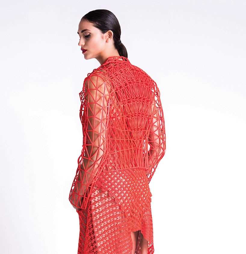 Студентка напечатала на 3D-принтере целую коллекцию женской одежды