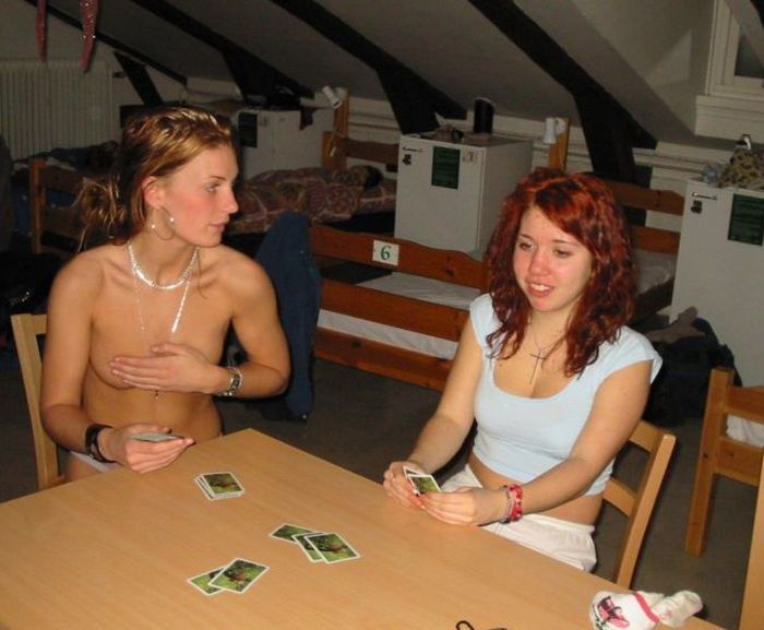 Прикрылись