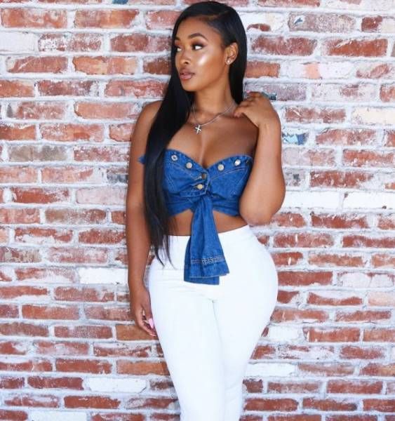 Девушки с красивой талией