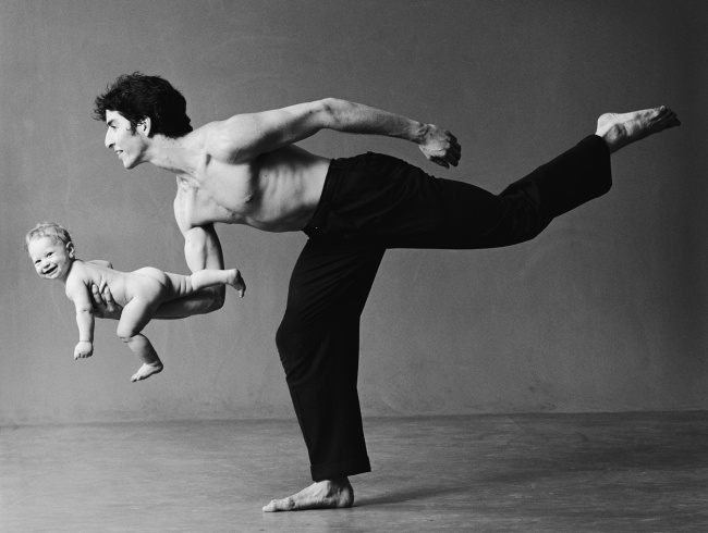 Сыновья на этих фотографиях — вылитые отцы (20 фото)