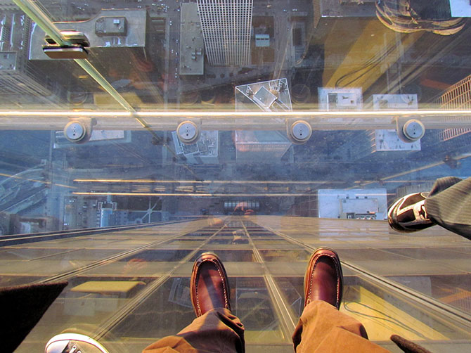 Рейтинг самых зрелищных смотровых площадок в мире (16 фото)