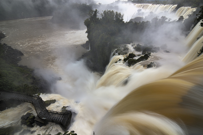 Рейтинг самых зрелищных смотровых площадок в мире (16 фото)