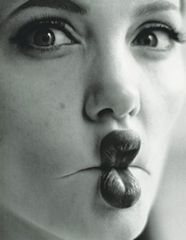 Брэд Питт сделал фотографии своей жены такой, как он видит ее сам