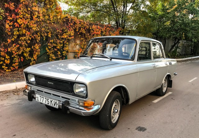 «Москвич-2140» в заводском цвете металлик