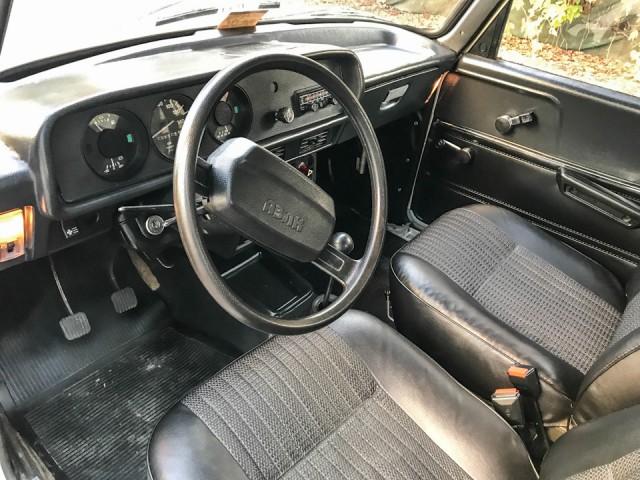 «Москвич-2140» в заводском цвете металлик