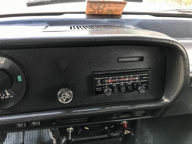 «Москвич-2140» в заводском цвете металлик