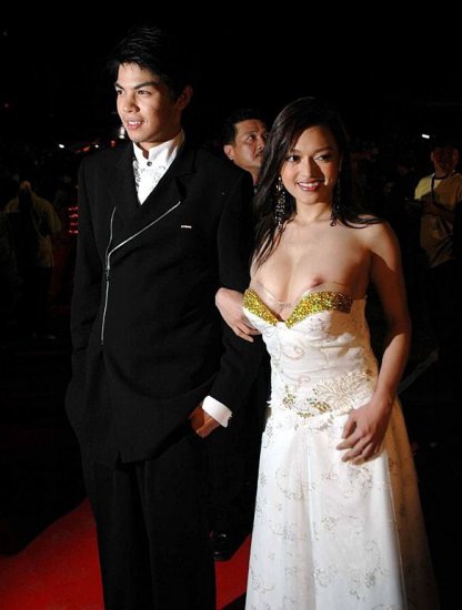 Грудь просится наркжу ...