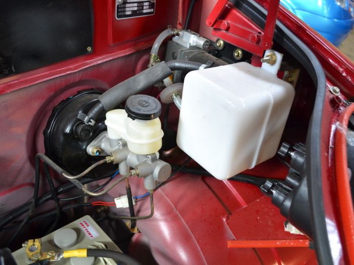 Российский электромобиль E-Car (19 фото)