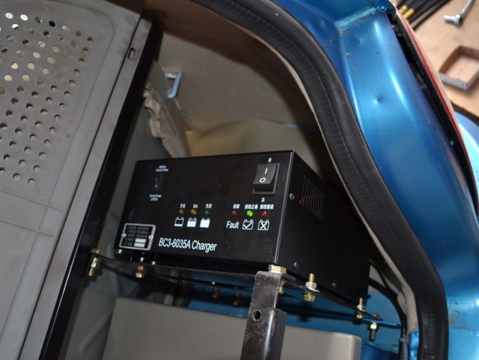 Российский электромобиль E-Car (19 фото)