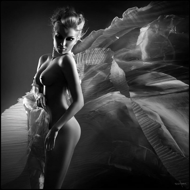 Обнаженные девушки на снимках Katarzyna Rzeszowska