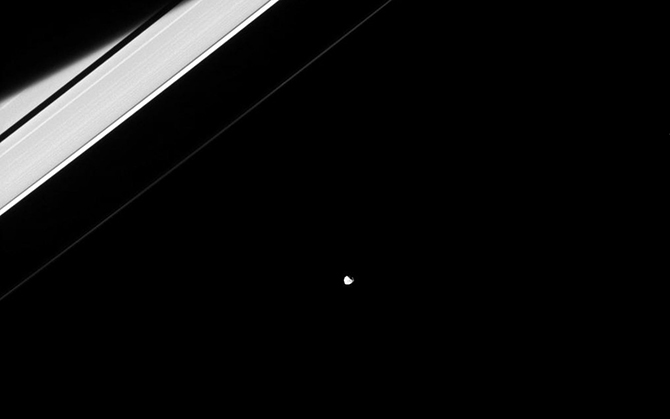 10 странных объектов Солнечной системы, о которых нам мало что известно