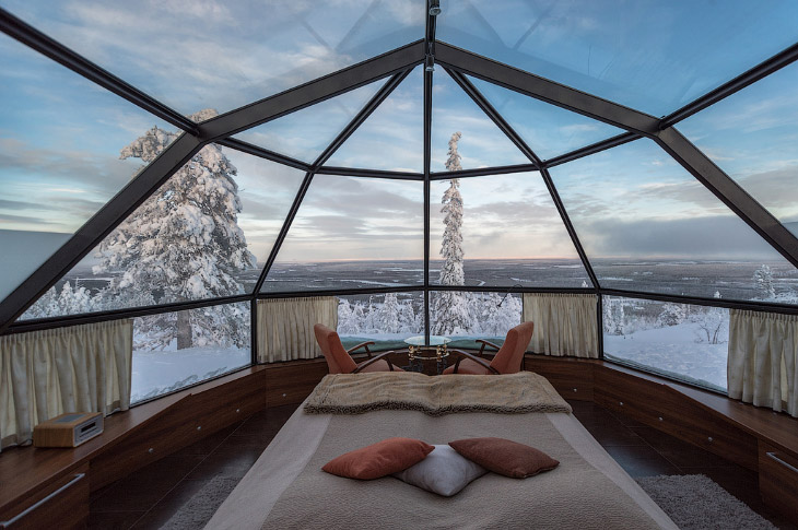 Стеклянные иглу в Лапландии