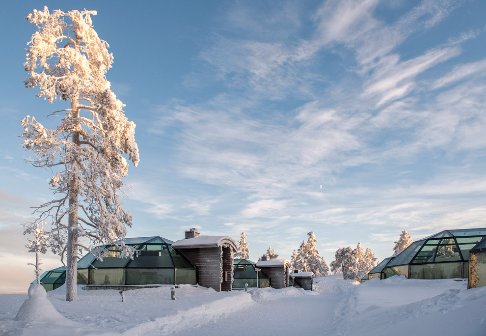 Стеклянные иглу в Лапландии