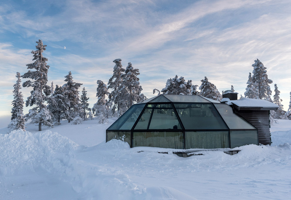 Стеклянные иглу в Лапландии