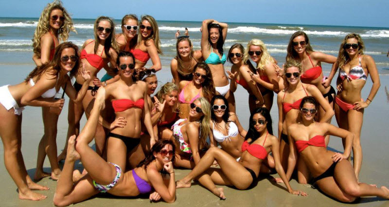 Сексуальные девчонки в очках от солнца