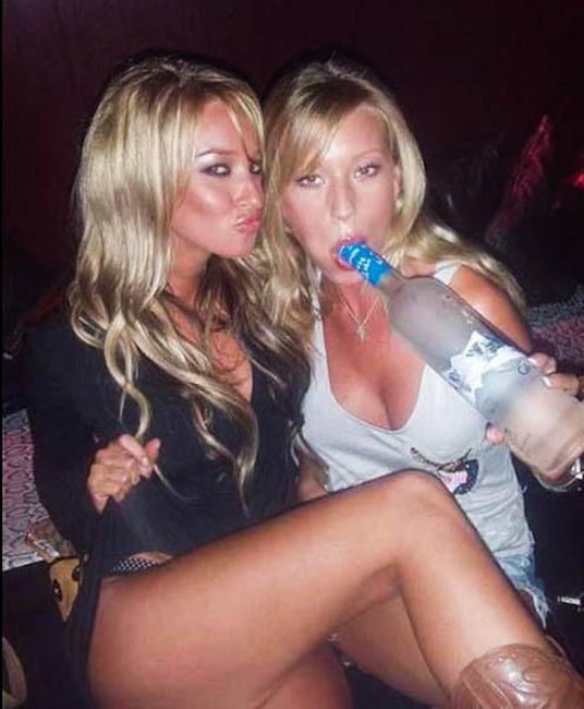 Пьяные девчонки (40 фото)