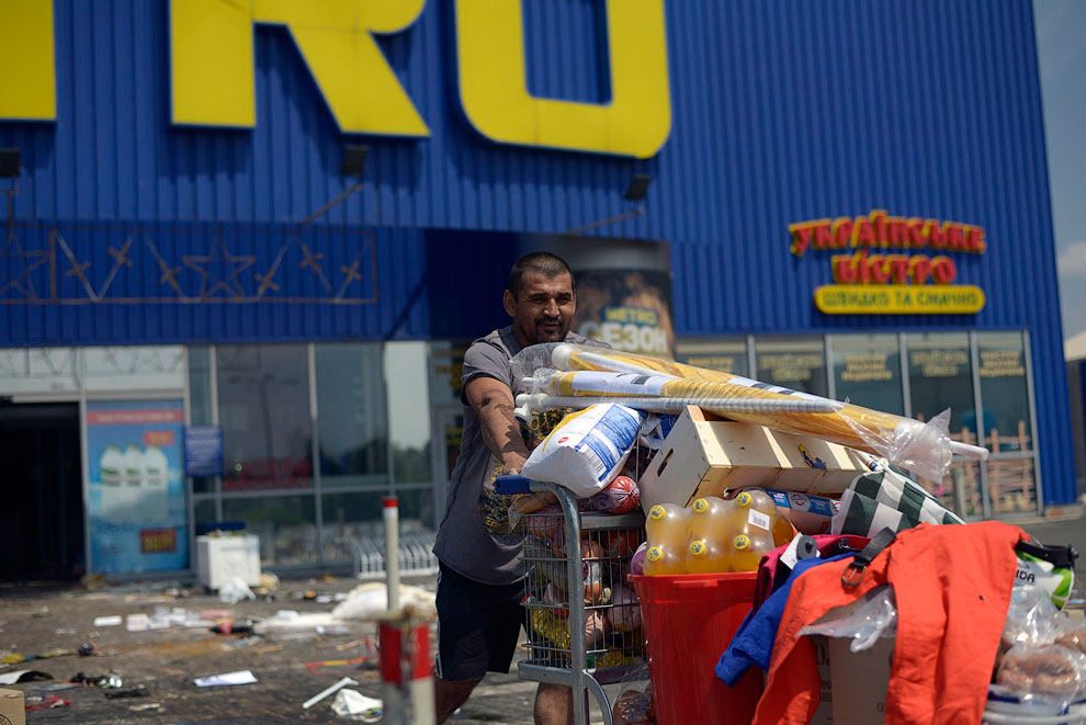 Мародеры из Донбасса Мародеры из Донбасса