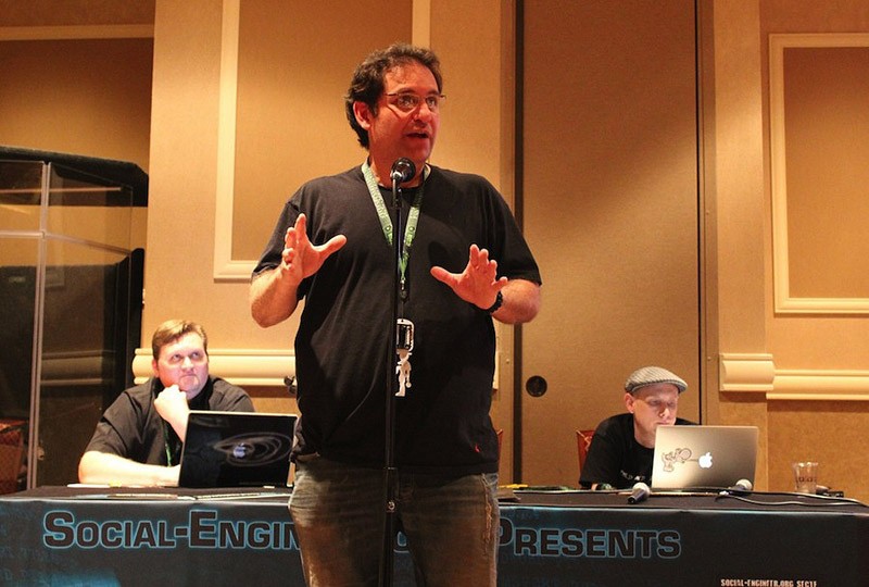 10 самых известных хакеров в истории 10 самых известных хакеров в истории