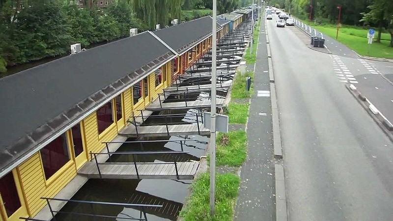 Проститутки на плавучих баржах в Утрехте