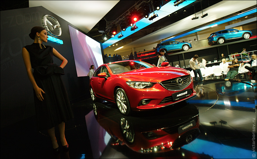 Московский международный автомобильный салон 2012 (37 фото)