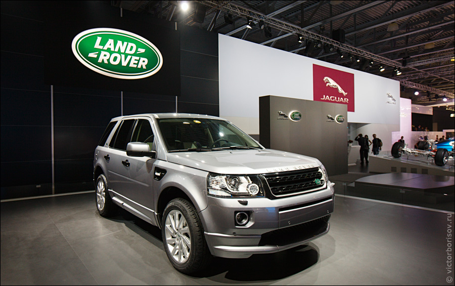 Московский международный автомобильный салон 2012 (37 фото)