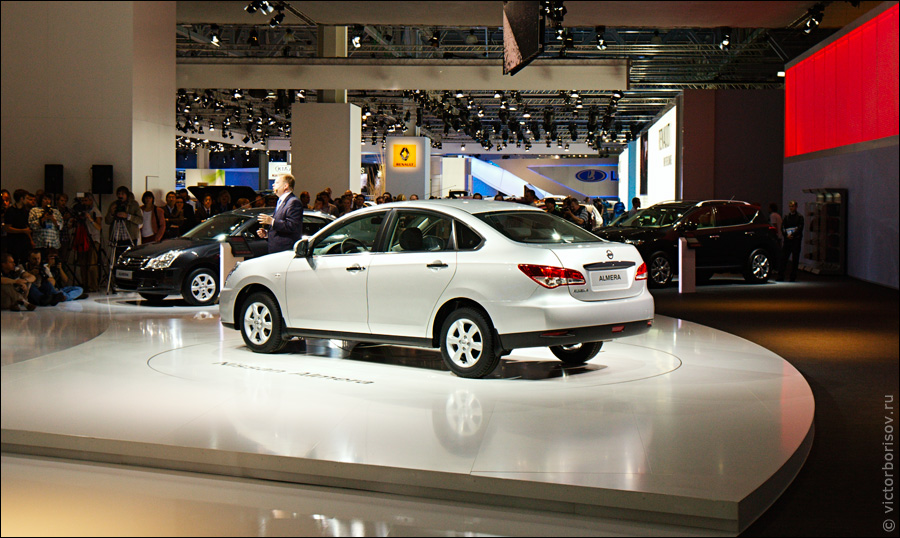 Московский международный автомобильный салон 2012 (37 фото)