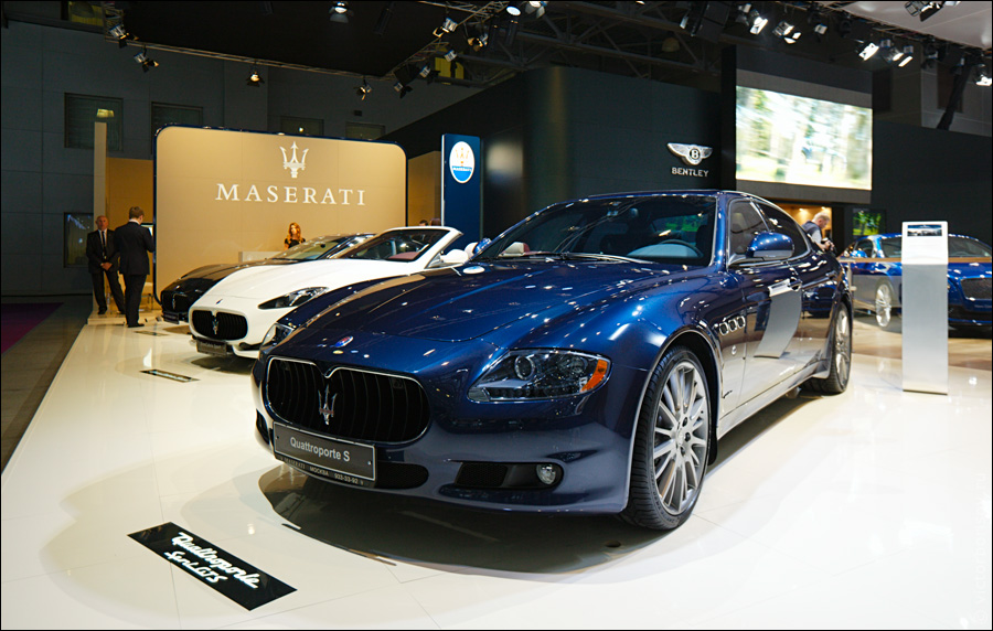 Московский международный автомобильный салон 2012 (37 фото)