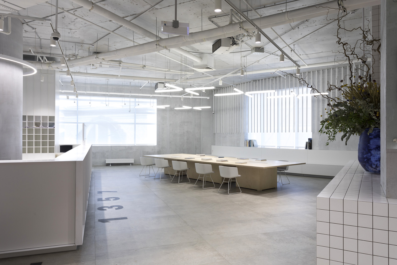 Необычный интерьер итальянского визового центра в Москве